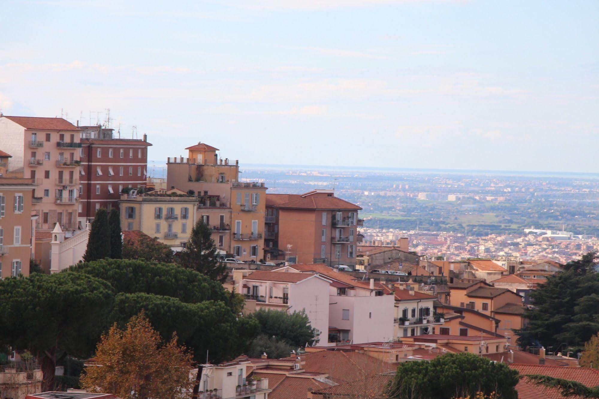 B&B La Terrazza Di Frascati Luaran gambar